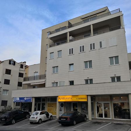 دوبروفينك Apartment Nik - Cosy And Stylish المظهر الخارجي الصورة
